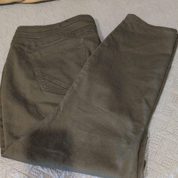 d. jeans Denim - d. jeans Olive Pants